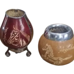 Mates de calabaza en modelos varios regionales para souvenirs de turismo y regalos empresarios corporativos de empresas.