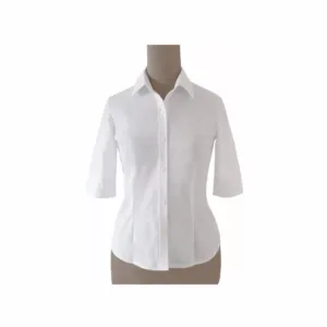 Camisa para mujer manga 3/4 entallada en colores blanco y negro para uniforme corporativo y ropa de trabajo personalizada con logo