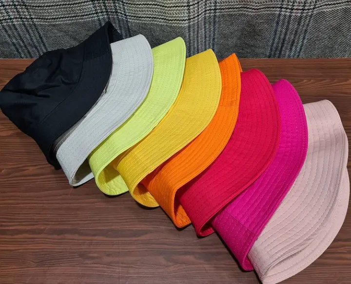 Gorro Piluso 1 Gorro piluso liso y personalizado con logo bordado para uniforme de empresas, promociones de verano y merchandising institucional
