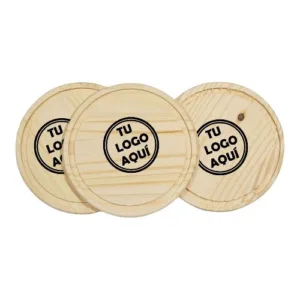 Plato de madera con logo personalizado grabado por mayor para asados, regalos empresarios y souvenirs tradicionales de empresas.