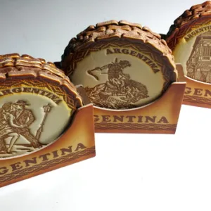 Posavasos de cuero y cuero flex de Argentina con motivos de tango y gaucho para souvenirs de turismo y regalos empresarios corporativos de empresas.