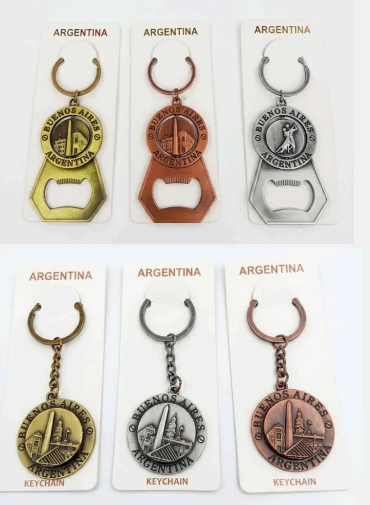 Llaveros surtidos de Buenos Aires 1 Llaveros surtidos de Buenos Aires Argentina en modelos varios regionales para souvenirs de turismo y regalos empresarios corporativos.