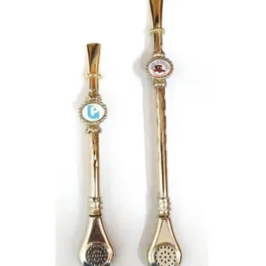 Bombilla con su logo personalizado de bronce niquelada larga grabada para regalos empresarios y souvenirs corporativos de recuerdos argentinos para turismo.