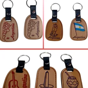 Llaveros de cuero grabado en modelos varios regionales para souvenirs de turismo y regalos empresarios corporativos de empresas.