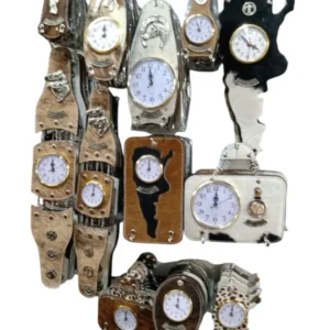 Relojes de madera porta llaves en modelos varios regionales para souvenirs de turismo y regalos empresarios corporativos de empresas.