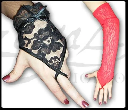 Mitones de encaje 1 Mitones de encaje finos para dama de color rojo y negro con detalles en raso en medidas corta, mediana y larga para vestidos de gala.