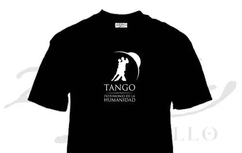 ZC200 - Tango: Patrimonio de la Humanidad 1 Remera de tango Patrimonio de la Humanidad con pareja bailando, souvenir regional de turismo argentino y regalos empresarios corporativos.