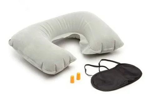 Set de Descanso para Viaje 1 Set de descanso para viaje Travel Dream personalizado con logo corporativo por mayor con almohada aterciopelada, antifaz y tapones para oídos.