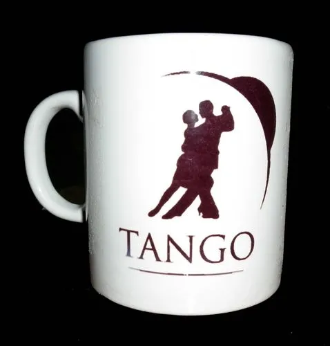 Tazas de ceramica con su logo 1 Tazas de cerámica con logo personalizado por mayor para bazar de oficina, regalos empresarios y souvenirs de empresas.