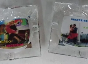 Ceniceros de tango argentino transparentes en modelos varios regionales para souvenirs de turismo y regalos empresarios corporativos de empresas.