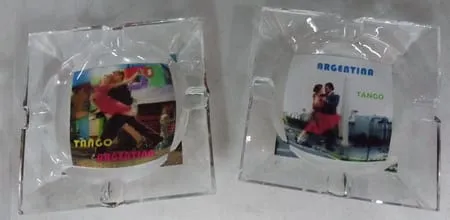 Cenicero de Tango Argentina 1 Ceniceros de tango argentino transparentes en modelos varios regionales para souvenirs de turismo y regalos empresarios corporativos de empresas.