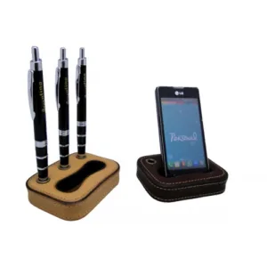 Porta celular y porta lapiceras con logo personalizado por mayor para organizadores de escritorio, regalos empresarios y souvenirs de empresas.