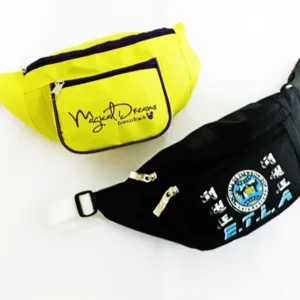 Riñoneras con logo personalizado por mayor en modelos varios para regalos empresarios, indumentaria corporativa y souvenirs de empresas.