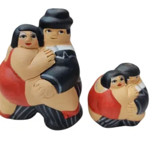 Boteritos de tango o pareja de tango en varias medidas a pedido con poses varias regionales para souvenirs de turismo y regalos empresarios corporativos.