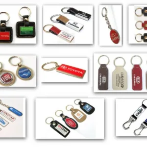 Llaveros con logo personalizado por mayor en modelos varios para regalos empresarios, merchandising y souvenirs de empresas.