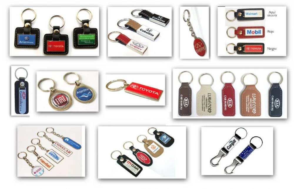 Llaveros con su logo 1 Llaveros con logo personalizado por mayor en modelos varios para regalos empresarios, merchandising y souvenirs de empresas.