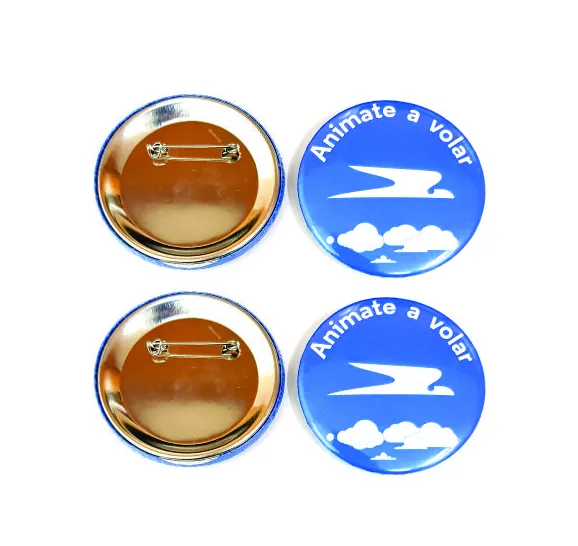 Botones de Chapa con logo 1 Botones de chapa con logo personalizados prenderos para regalos empresarios y souvenirs corporativos de recuerdos argentinos de turismo.
