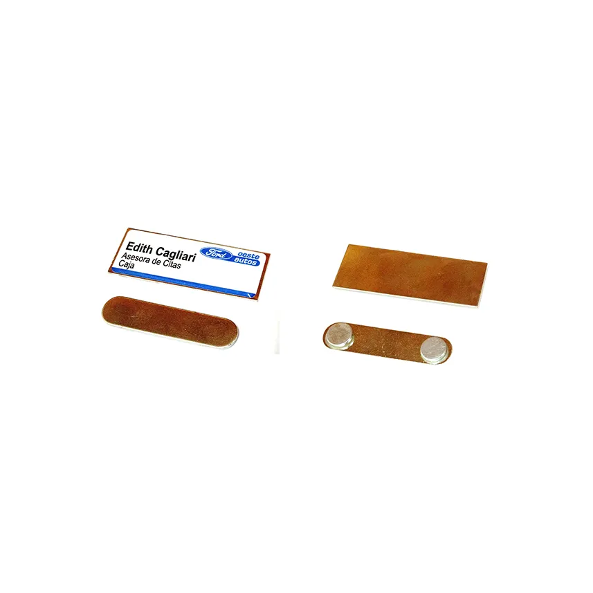 Identificadores para personal o eventos con logo full color personalizado por mayor para credenciales corporativas de empresas.