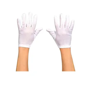 Guantes blancos cortos de poliéster elastizado en talle único para uniformes protocolares, delegaciones institucionales y trajes de gala.
