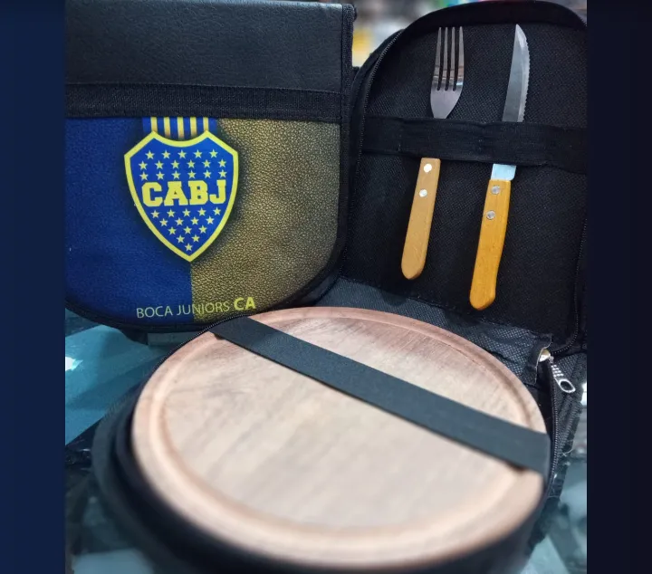 Set Asado equipo de futbol 1 Set asado equipo de fútbol en modelos varios para souvenirs. Sets de asador de clubes para turismo y regalos empresarios corporativos.