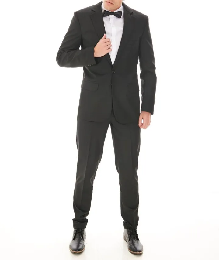 Traje para hombre de vestir entallado 1 Trajes para hombre de vestir entallados por mayor en tela alpaca o tropical mecánico para uniformes modernos y personal de atención en Buenos Aires.