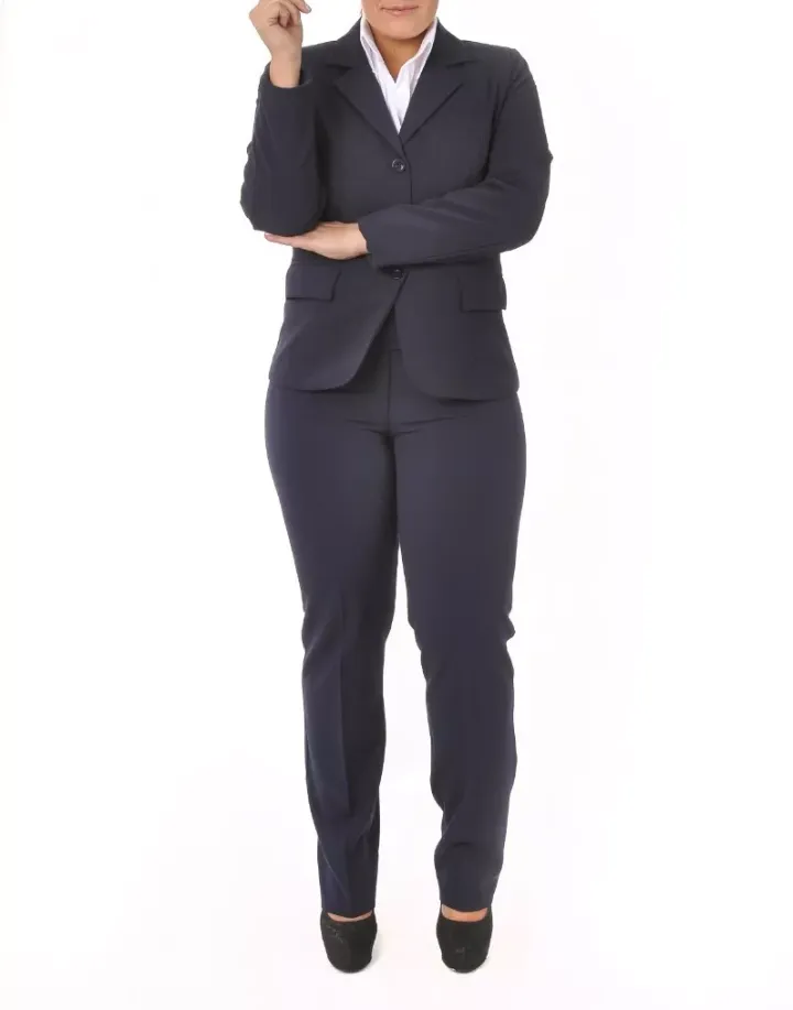Traje de vestir mujer talles especiales 1 Trajes de vestir para mujer en talles especiales por mayor con blazer y pantalón para uniformes ejecutivos, administrativos y de personal corporativo.