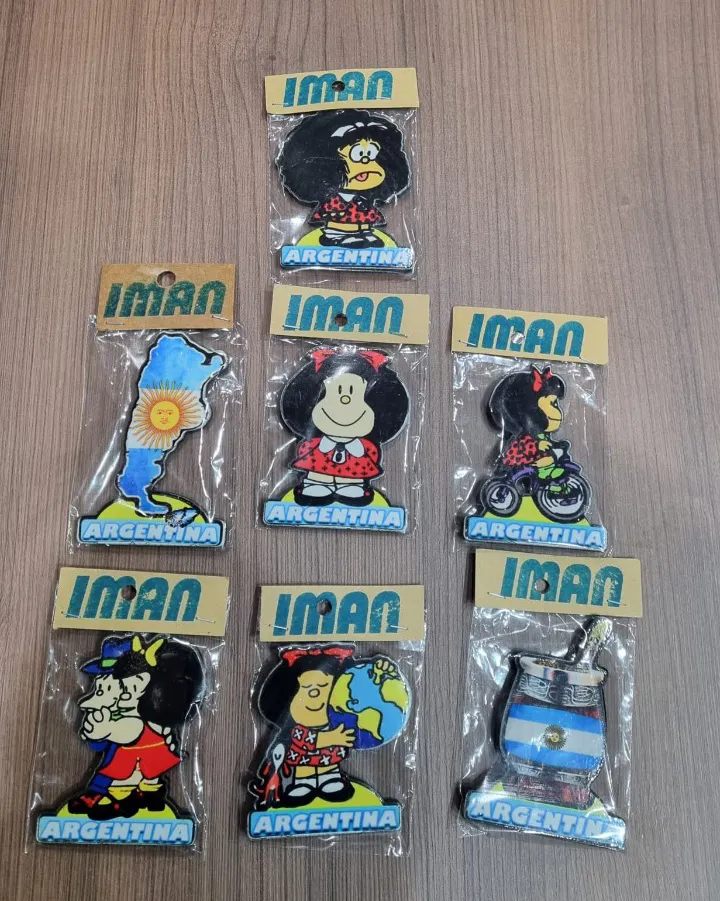Imanes de Argentina Madera 1 Imanes de Argentina y Mafalda con diseños regionales típicos para souvenirs de turismo y regalos empresarios corporativos de empresas.