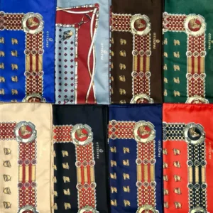 Pañuelos guardapampa tradicionales en varios modelos de diseño textil regional para souvenirs de turismo y regalos corporativos empresarios.