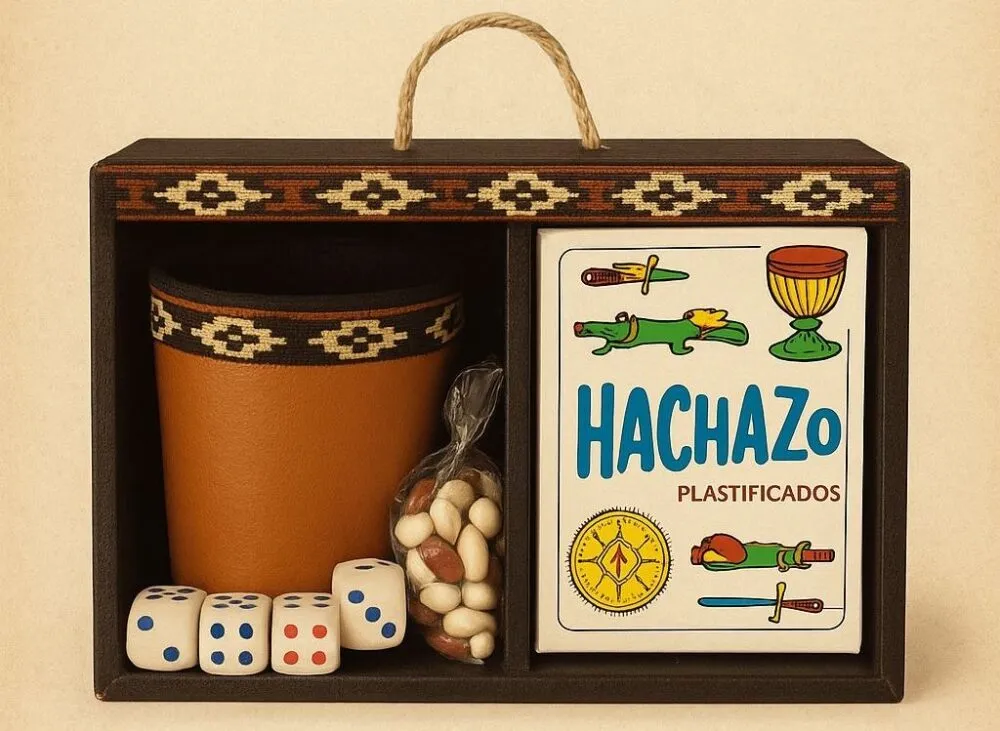 Set Juego dados y naipes 1 Set de juego de dados y naipes personalizado con logo corporativo por mayor para regalos empresarios y souvenirs de empresas.