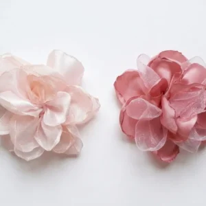 Apliques para la ropa de flores y rosas de raso y gasa cristal en colores surtidos para peinados