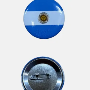 Pins metálicos esmaltados con la bandera y símbolos de Argentina para solapas en regalos empresarios y souvenirs de turismo internacional.